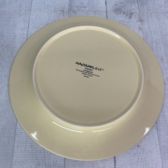 Rachael Ray CUCINA ALMOND CREAM Embossed Edge Rim Stoneware Dinner Plates Set 4 - Picture 3 of 16